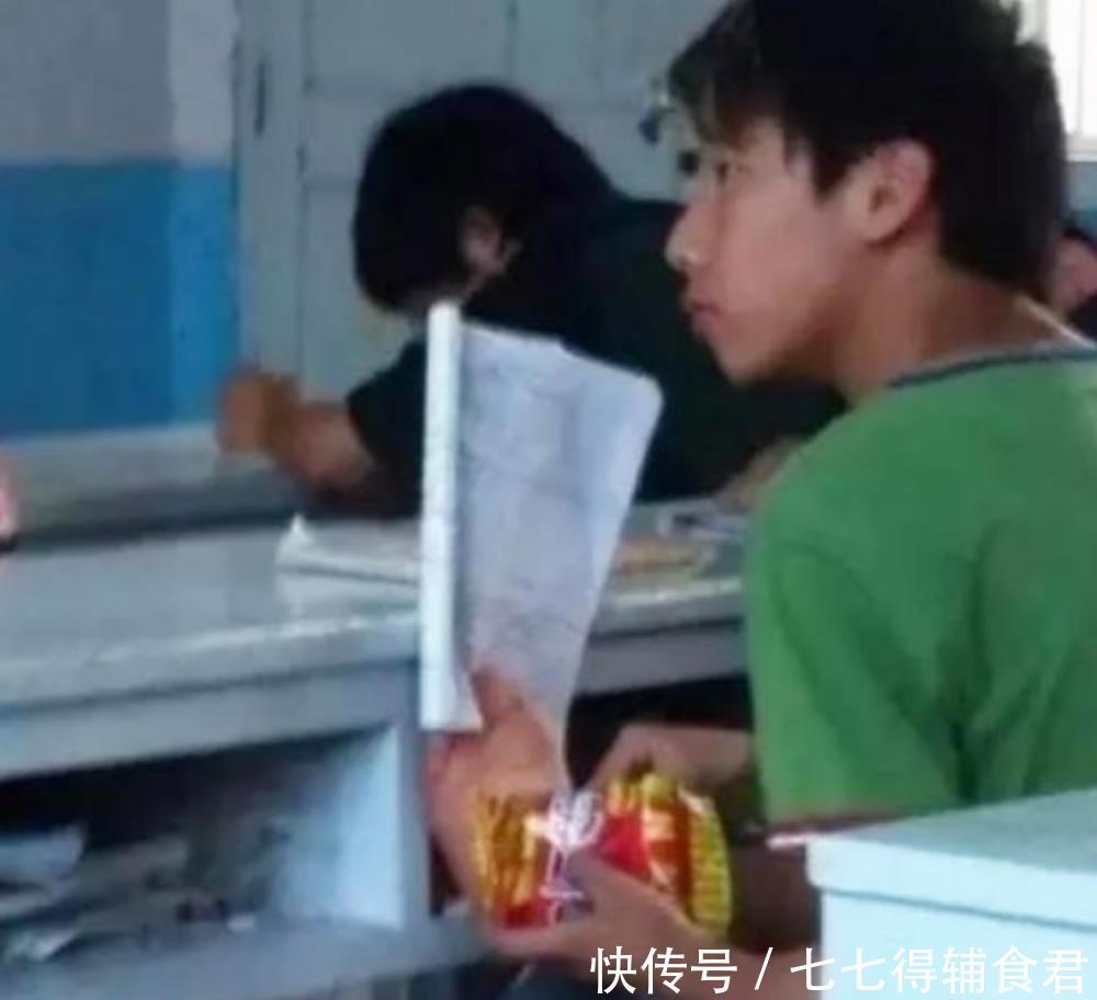 学生|孩子没吃早餐在班级里吃面包,老师惩罚买40多份,家长反驳:凭啥