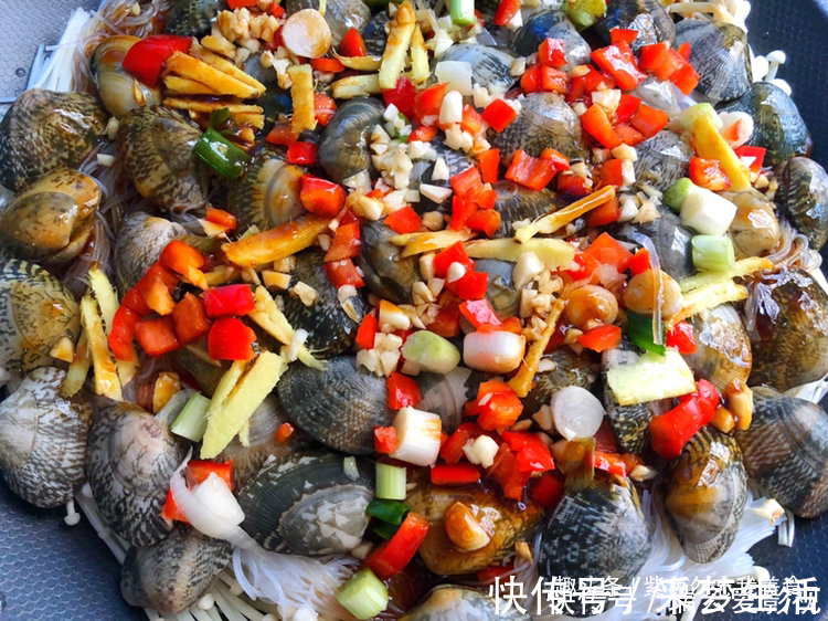 美味|花蛤最好吃的做法,不焯水不爆炒,肉质鲜嫩还美味,超解馋