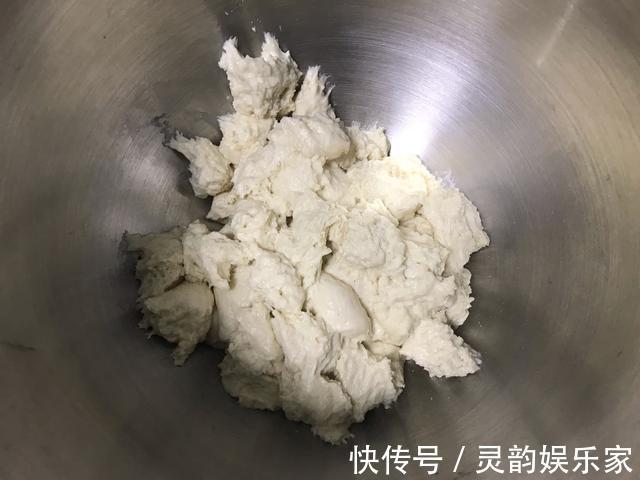 教你做玉米油老面包,发酵时冷藏3个小时,更松软香甜