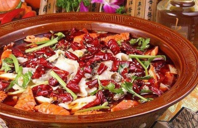 患者|高血压患者,尽量少吃3种食物,你的血压会“满怀感激”