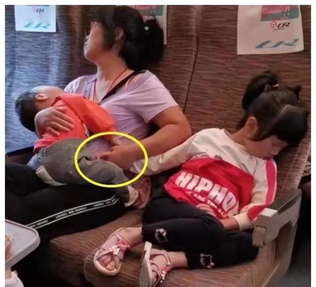 妈妈|婴儿哪个年龄段是最难带的?毋容置疑是这个岁数,妈妈要见招拆招