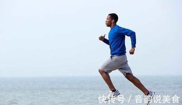 好处|跑步好处多，男人一直坚持每天跑步，身体会发生3个好的“变化”