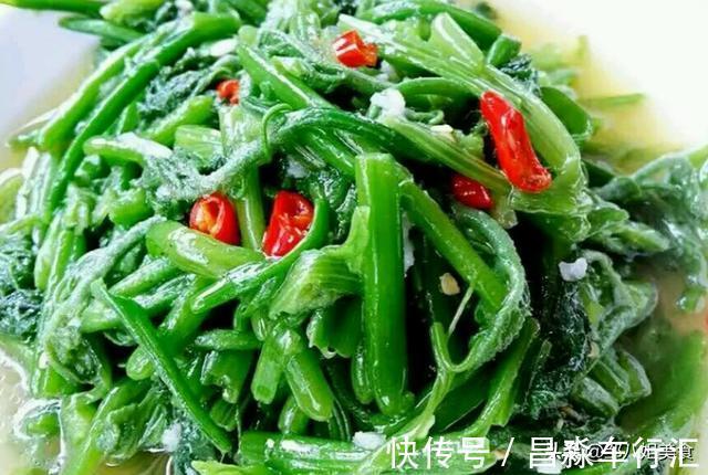 炒南瓜藤|伏天多吃蔬菜,这个菜应季正当时,简单一炒,鲜嫩爽口,解腻开胃