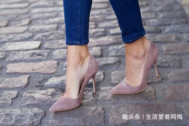 帆布鞋 新买的鞋子不合脚怎么办鞋子太小,一个塑料袋,就能变合脚