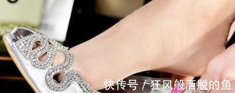 时尚|细跟鞋拉长腿部比例,给生活带来时尚感,洋溢着温柔有魅力的氛围