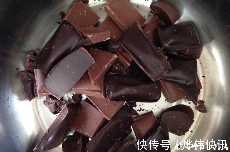 巧克力的“凹槽”是干什么的?一直以为是方便掰开,弄错这么久