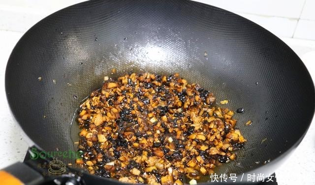 不用|香菇酱原来这么简单,学会了再也不用买,现在现吃,拌面很香!