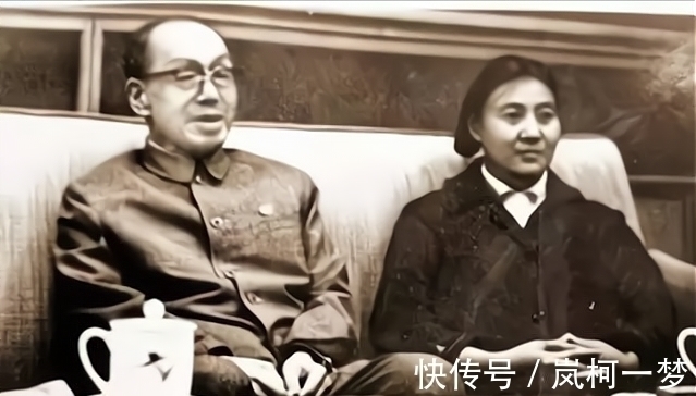 手迹@康生书法手迹惊艳网友,用笔格调高古,造诣堪称建国后书坛一流