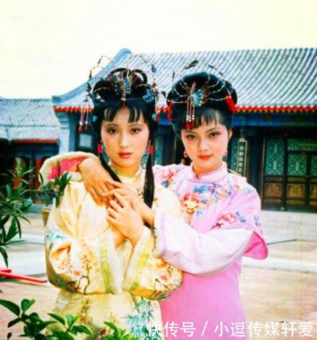 此人|薛姨妈母子在潇湘馆演的一出戏,暗示此人看中林黛玉,想娶她为妻