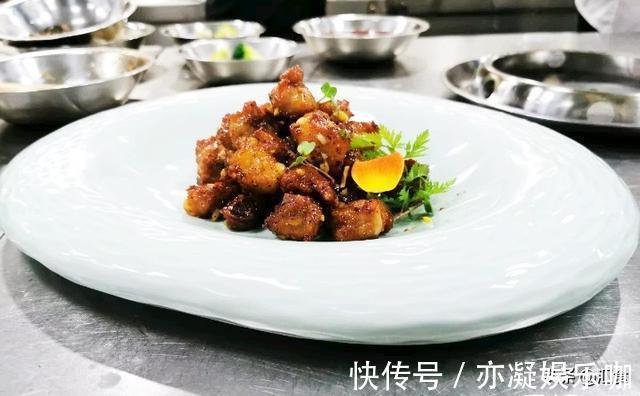 鲍汁|金蒜陈皮脆鲩腩、鲍汁手工蔬菜豆腐、松露煎焗蜜椒排骨
