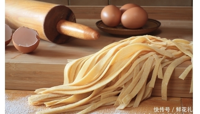 经常吃大米饭和经常吃面条有什么区别知道了更好放心吃