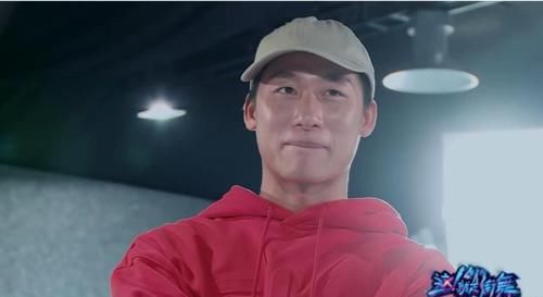 街舞4|《街舞4》54組舞者表演，隊長擔任裁判，王一博的謙虛提升好感