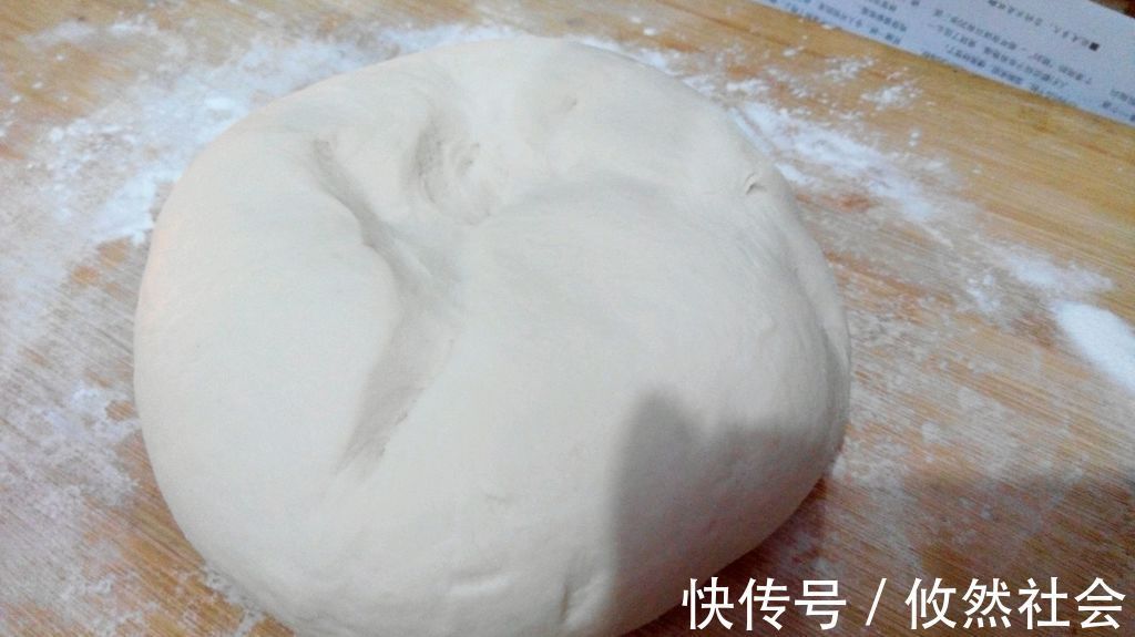 电饼铛|在家制作青椒火腿馅饼,味道鲜美,营养健康