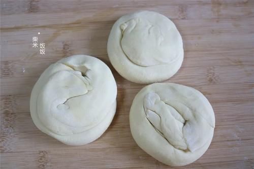 正月初四吃烙饼，两种面粉搭配，外酥里软米香四溢，太好吃了