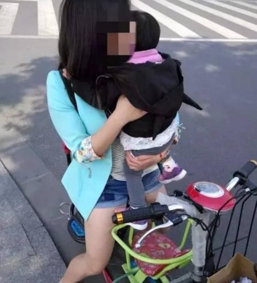 电动车又一新规出台,这次是儿童座椅,车主咋带孩子出门