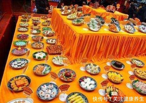 要死|朱元璋宴请大臣，刘伯温看了看桌上的菜，却对徐达说我们要死了