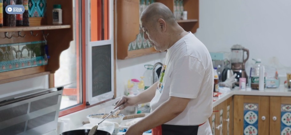 夢(mèng)婕|潮玩季直播：李誠(chéng)儒對(duì)吃很講究，陳妍希吉娜蔣夢(mèng)婕表現(xiàn)驚艷