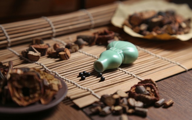 双补|肾阴虚怕热肾阳虚怕冷怕冷又怕双虚，有三种双补的中成药帮你