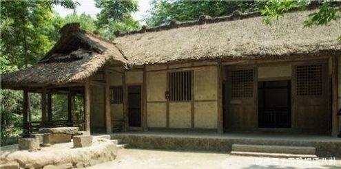 七绝|大才子杜甫在最落魄的时候,写下大唐最美一首七绝,堪称古今第一