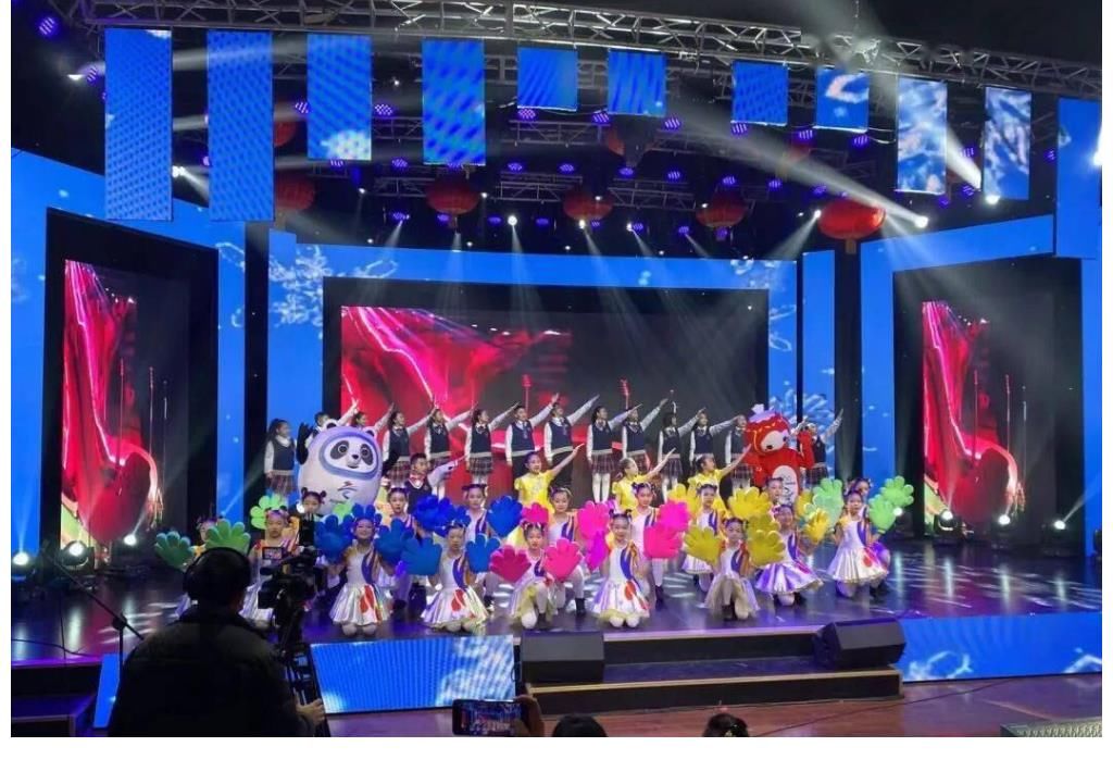 保师附校学生节目《一起向未来》 参演2022年保定春节联欢晚会节目录制