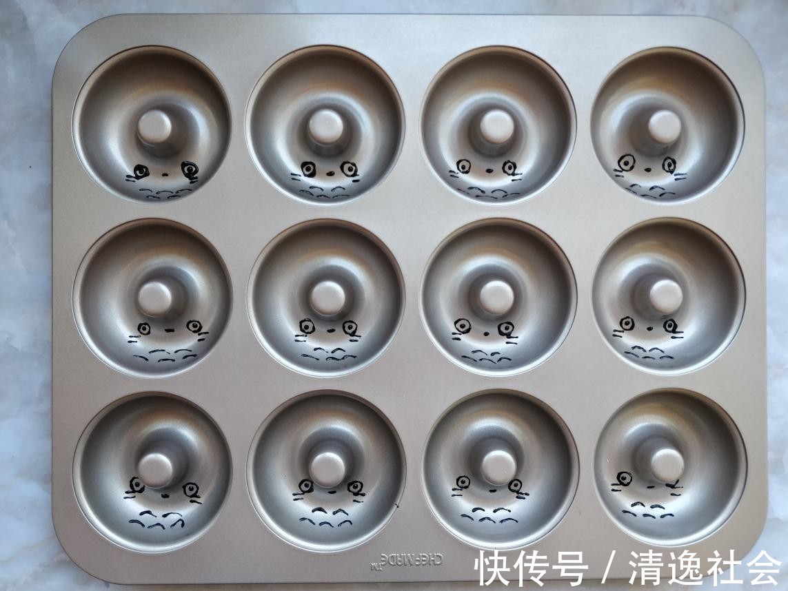 卡通|软萌可爱的卡通甜甜圈，样子讨喜，吃起来超级满足