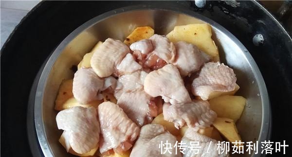 鸡翅|鸡肉和它天生是一对，不用一滴油，蒸一蒸就上桌，鲜嫩多汁有营养！