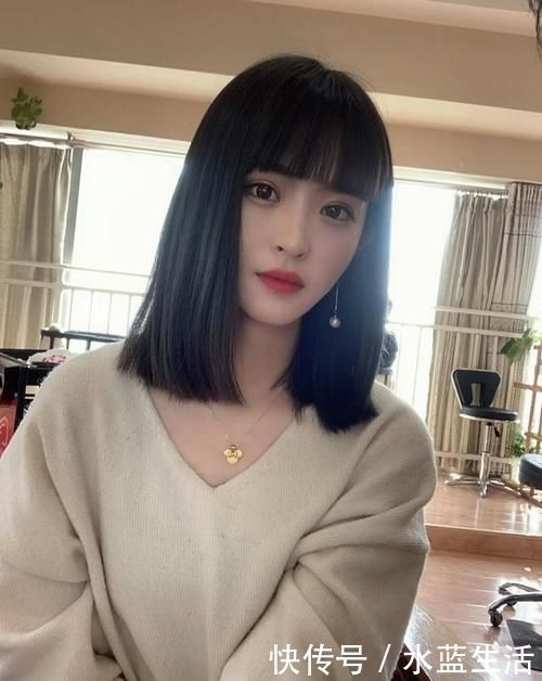 发量|长脸女生想剪头,这4款发型才显气质更时髦,也是2021流行款