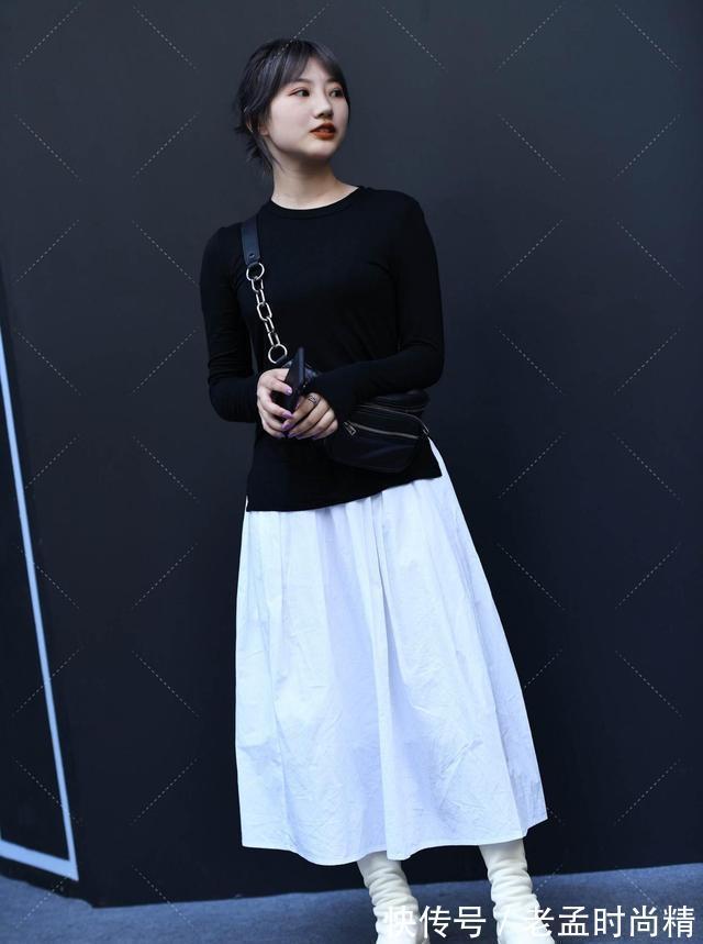 高领|连衣裙的搭配超仙气,凸显高贵典雅气质,不仅时髦还无敌显瘦
