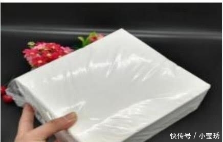 尴尬|吃牛排时,服务员上递给你的纸,不是让你当肚兜的,不懂容易尴尬