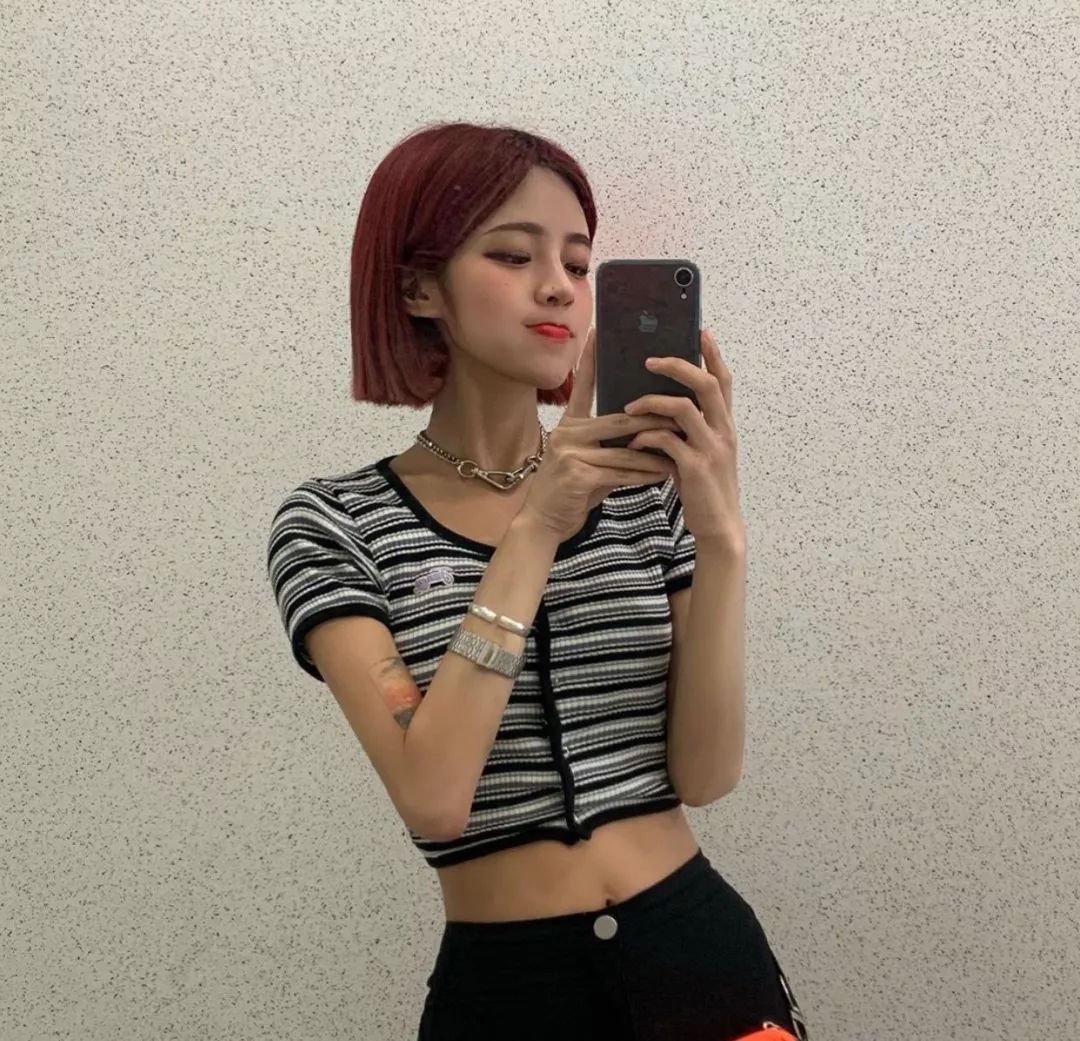 好看|短发“一刀切”,不打理也好看