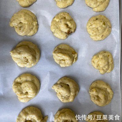 毛栗子|毛栗子曲奇饼竟然这么好做？你一定得学学