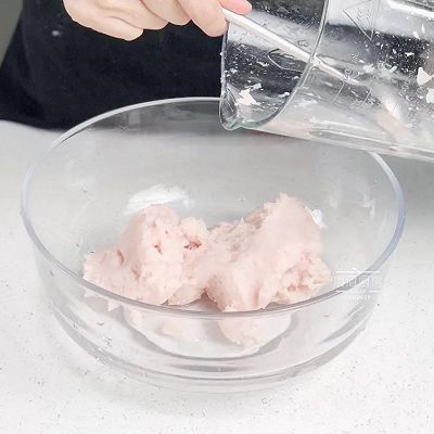 黑全麦粉|麦麸鸡肉饼