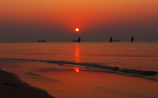 诗人|这首诗只有四句，却浓缩了沉甸甸的人生沧桑，读来让人回味无穷