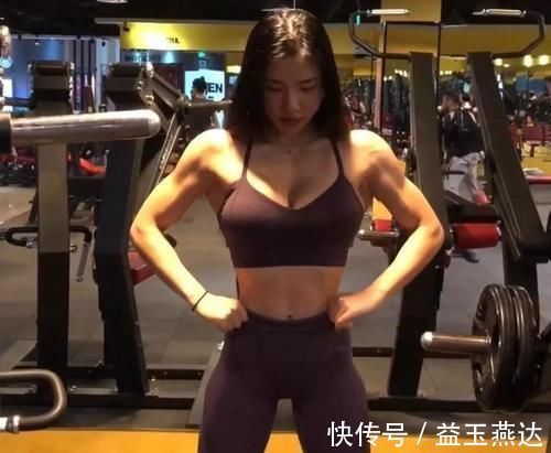 妹子|中国妹子拿下比基尼冠军，只用三个月，还用手臂夹碎苹果