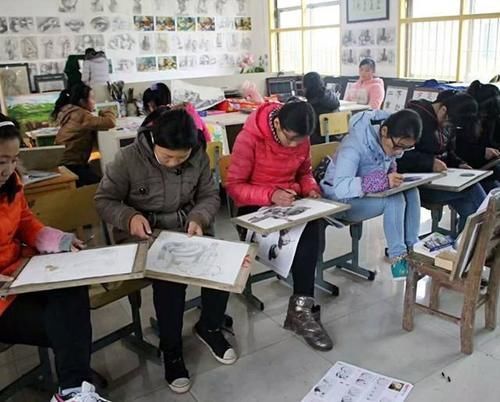 男生|男生身高在这个时期就定型,学生低于平均身高,就算进入矮子阵营