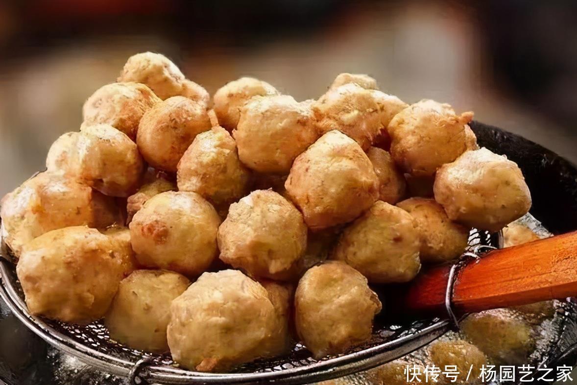  好吃|炸肉丸，牢记“3加2不加”，保证香酥可口，不散不腥不糊，好吃