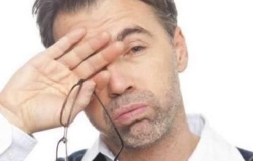 健康|男性衰老的5个“丑态”,若你1个都没有,恭喜你,还年轻!