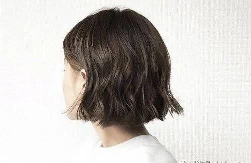 短发尾怎么剪要想剪自己喜欢的短发发型,可参考日系短发