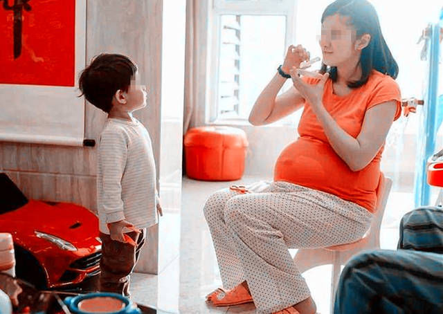 二胎政策|“千万别学我拼二胎”,85后博士妈妈凌晨发文,让人泪崩