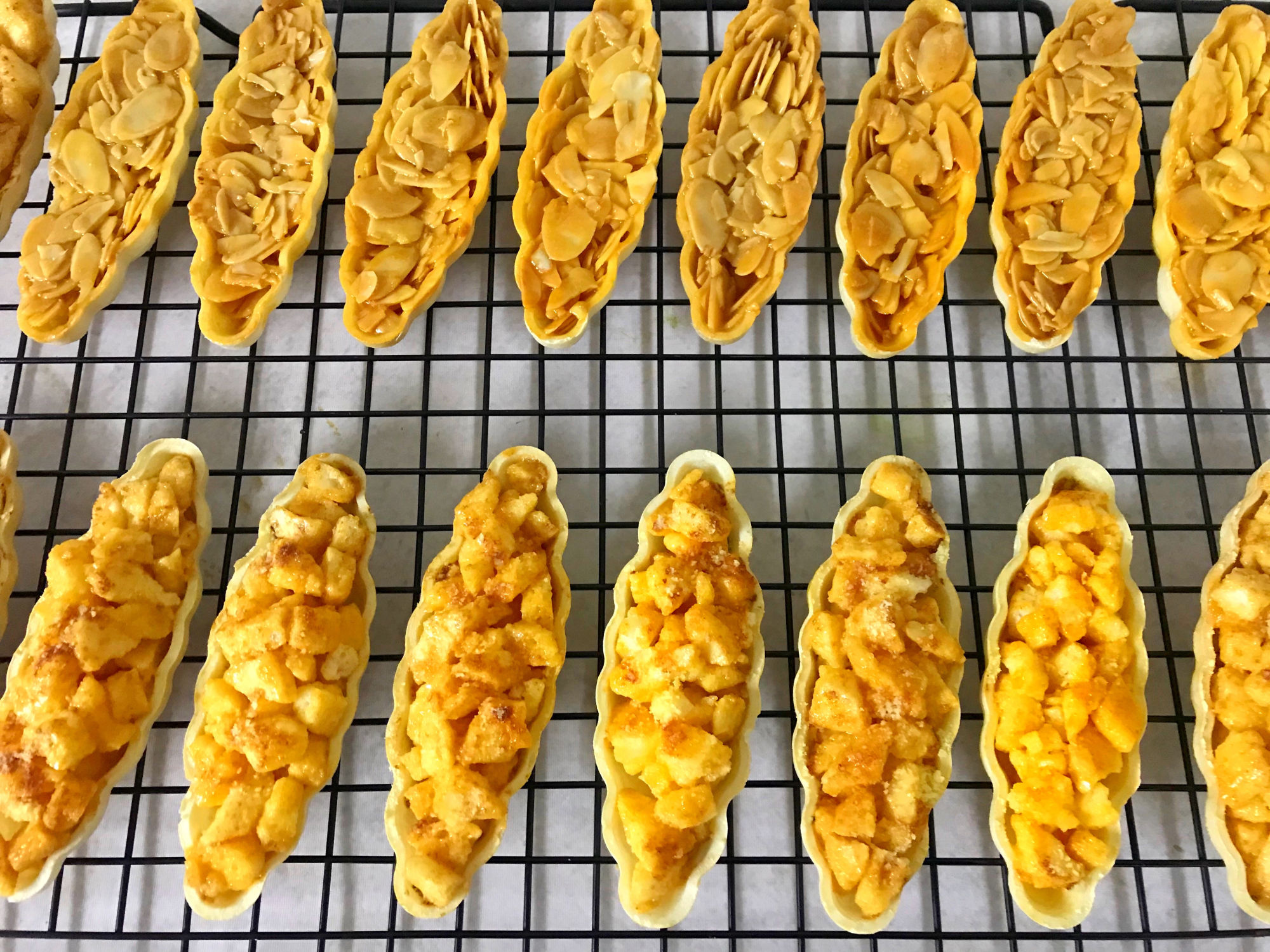  零难度的网红小零食，手残党就能做，香甜酥脆，好吃到停不下来