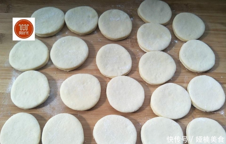 a43|自从学会了这道小零食,三天做头做一锅,香酥可口,1大盘没吃够