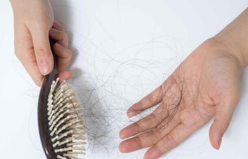 小蛮腰|女人衰老前，身体会暴露出5个丑态，若你都没有，该庆幸还年轻