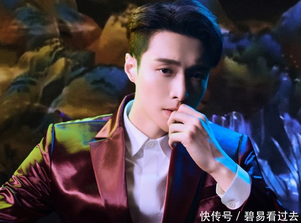 何炅 黄磊做完饭后去洗澡,谁注意张艺兴的做法?黄磊回来一脸惊喜