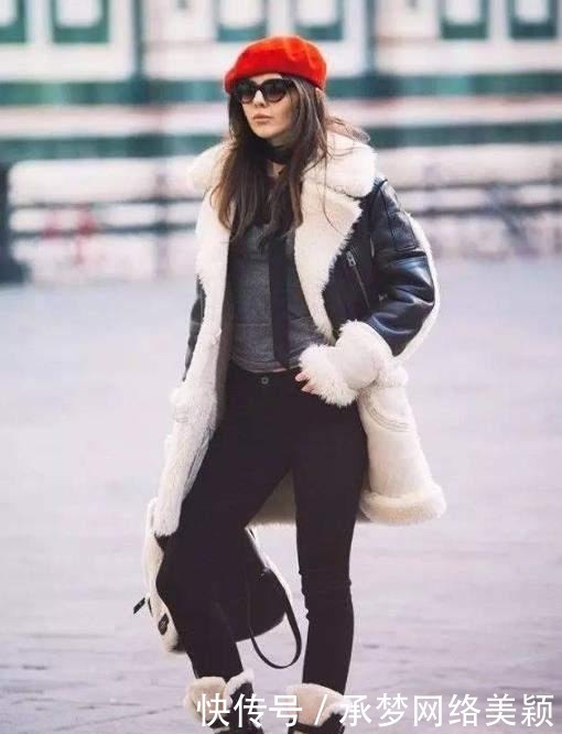 今年冬天“大衣+帽子”火了,时髦保暖还显脸小,潮人们都上头了