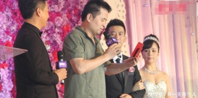 人生赢家|从一级演员到家庭少妇,放弃名利回农村的王二妮,活成了人生赢家