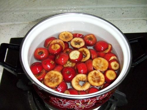 健康|女人出现子宫肌瘤，常喝2种水，有助于子宫健康