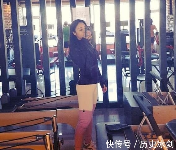 曲线|喜欢时尚的健身女孩，定制专属自己的健身计划，颜值在线曲线优美