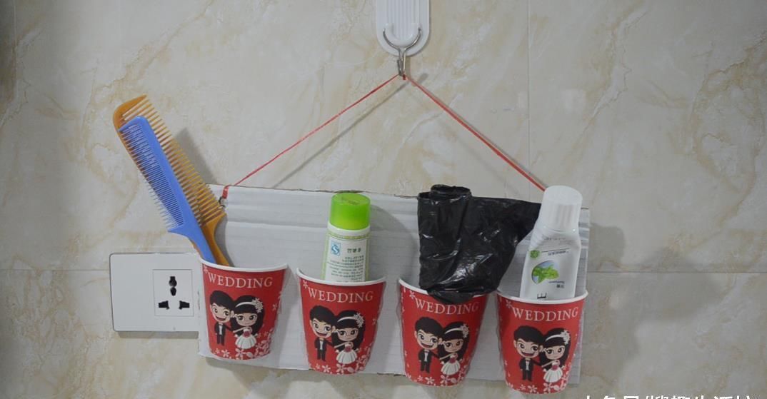 卫生间|一次性纸杯这样改造一下, 放在卫生间里有大用处, 看完你会感谢我的