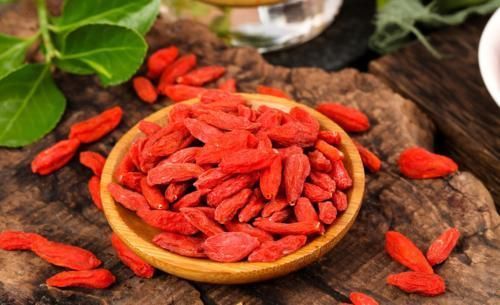 肝不好，身体会出现3黑2疼，医生直言：小心肝硬化找上门