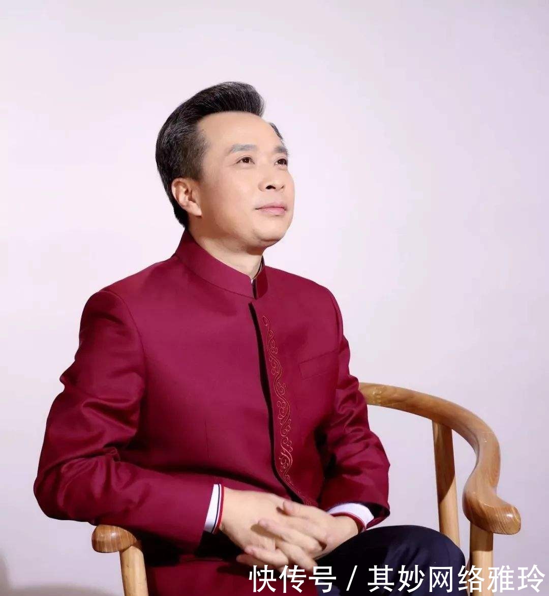 康震|康震,中国诗词大会的嘉宾评委,有人说他是徒有其表,你怎么看?